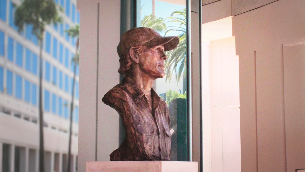 ron-howard-emmy-hall-of-fame-bronze-bust-richard-becker.jpg